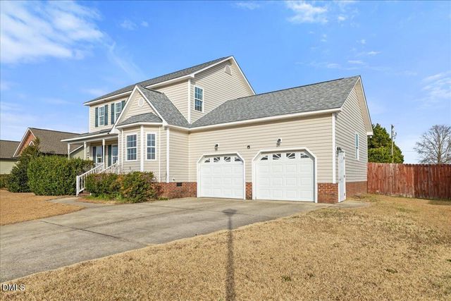 137 Woodglen Drive, Clayton, NC 27527