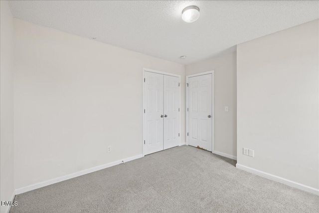 137 Woodglen Drive, Clayton, NC 27527