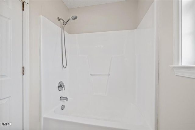 137 Woodglen Drive, Clayton, NC 27527