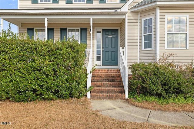 137 Woodglen Drive, Clayton, NC 27527