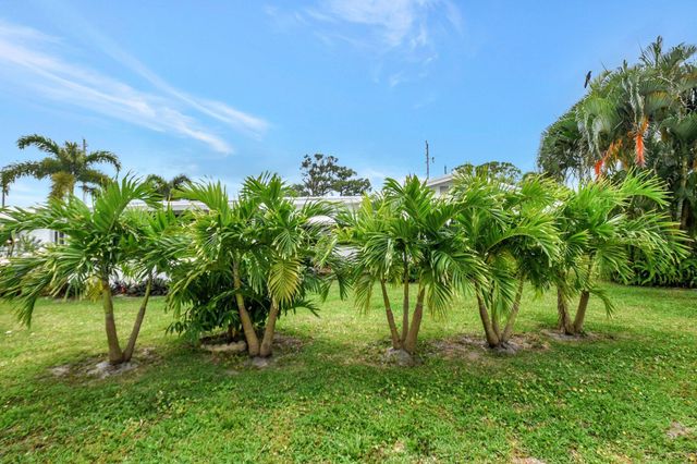 1902 SW 22nd Avenue, Boynton Beach, FL 33426
