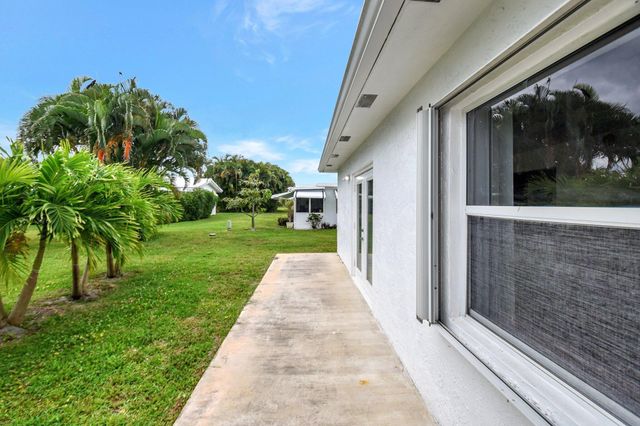 1902 SW 22nd Avenue, Boynton Beach, FL 33426