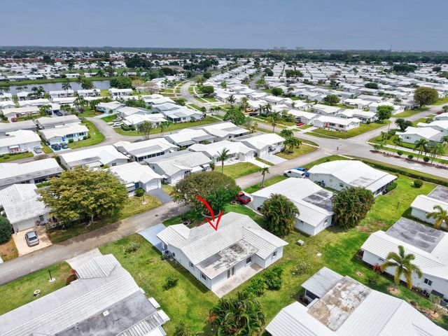 1902 SW 22nd Avenue, Boynton Beach, FL 33426
