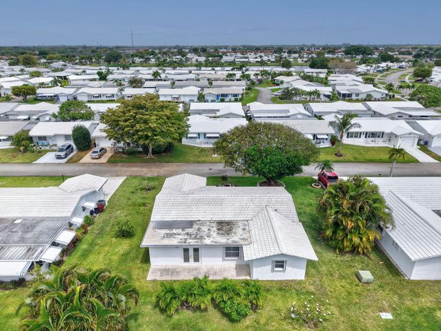 1902 SW 22nd Avenue, Boynton Beach, FL 33426