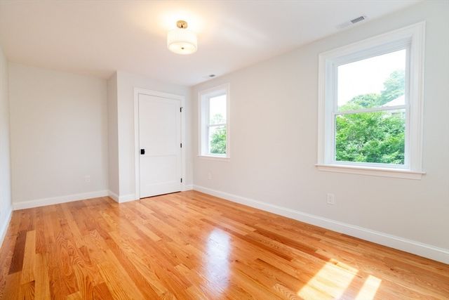 22 Bellevue St 2, Boston, MA 02132