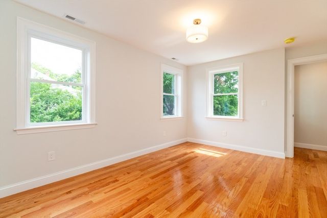 22 Bellevue St 2, Boston, MA 02132