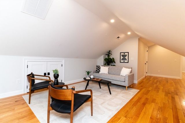 22 Bellevue St 2, Boston, MA 02132