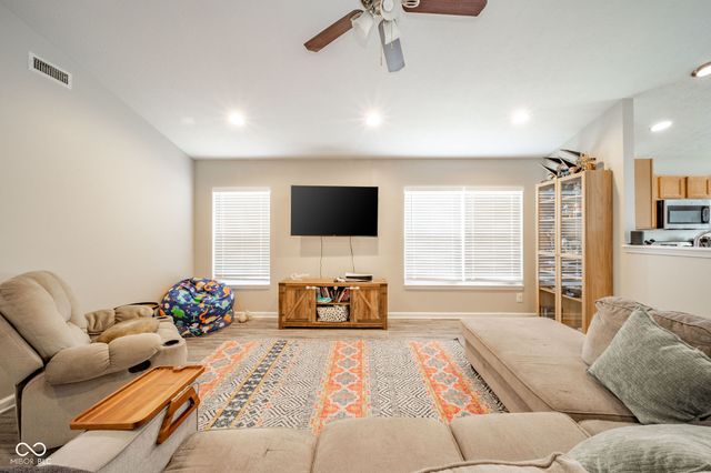 12636 Pinetop Way, Noblesville, IN 46060