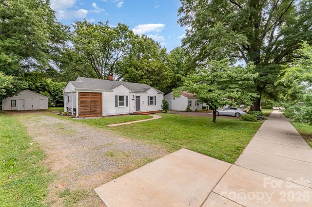 2601 Ashley Road, Charlotte, NC 28208