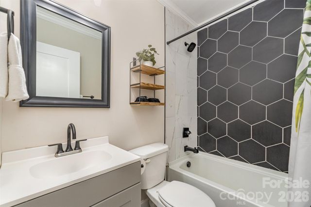 2601 Ashley Road, Charlotte, NC 28208