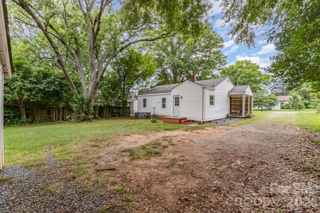 2601 Ashley Road, Charlotte, NC 28208