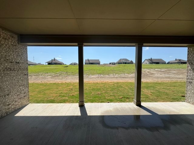 709 Water Side Drive, Van Alstyne, TX 75495