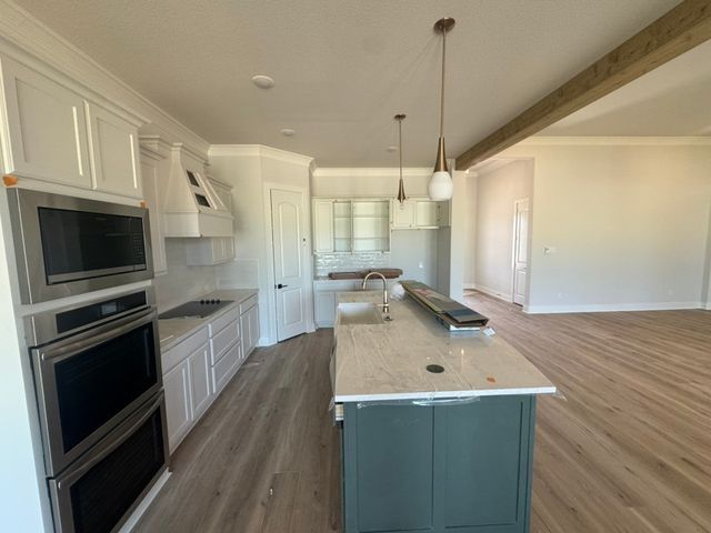 709 Water Side Drive, Van Alstyne, TX 75495