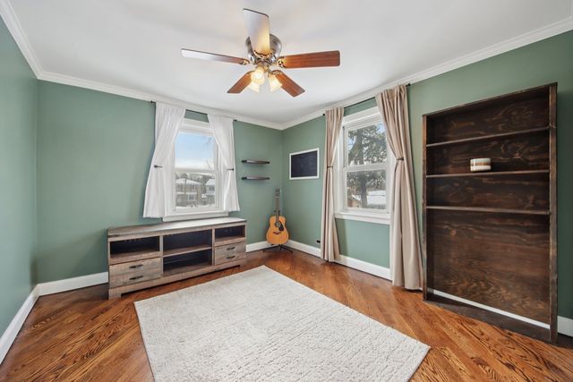 8646 Harms Road, Skokie, IL 60077