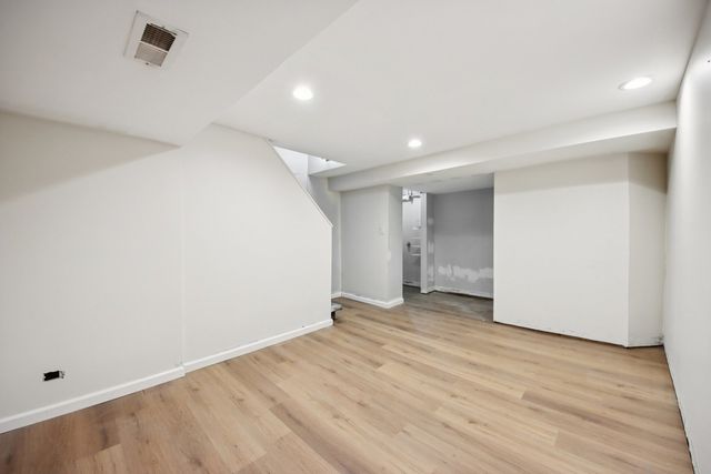 8646 Harms Road, Skokie, IL 60077