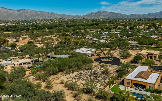 2081 N Corte El Rancho Merlita # 6, Tucson, AZ 85715