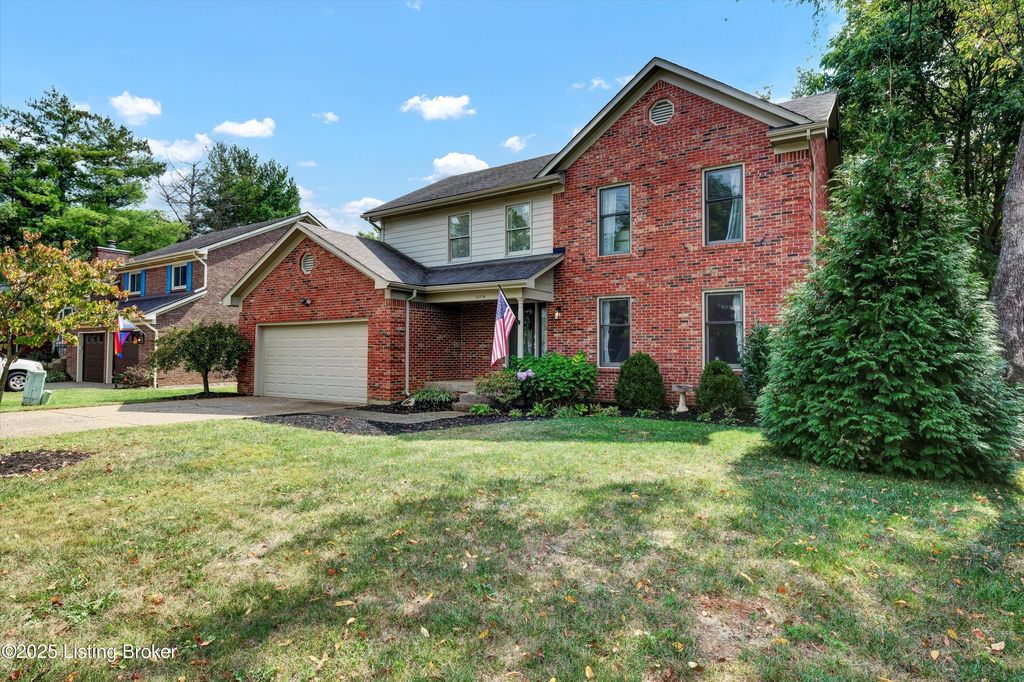 10114 Springbark Dr, Louisville, KY 40241