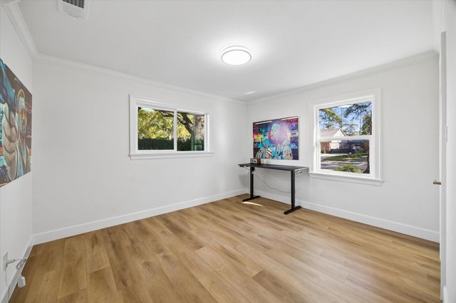 10042 Valley Forge Drive, Houston, TX 77042