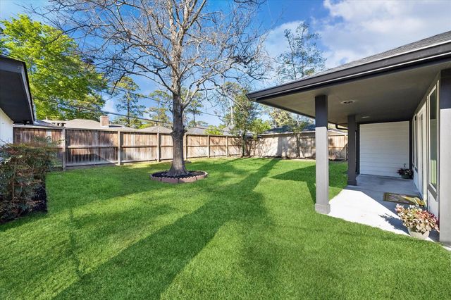 10042 Valley Forge Drive, Houston, TX 77042