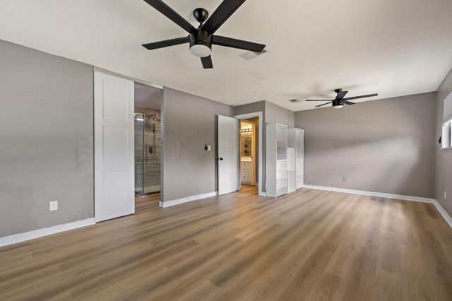 908 Hollybluff ST, Austin, TX 78753