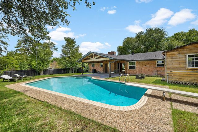 908 Hollybluff ST, Austin, TX 78753