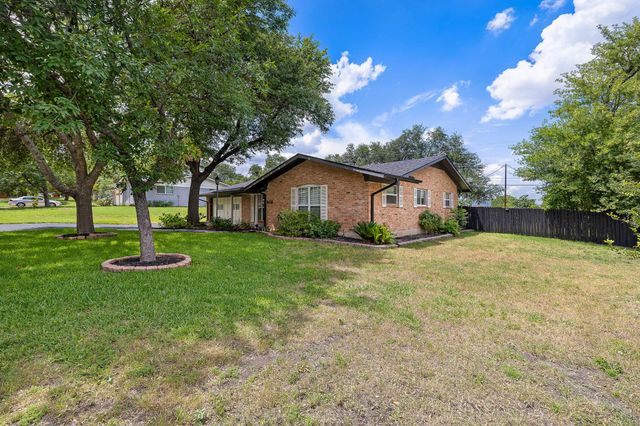 908 Hollybluff ST, Austin, TX 78753