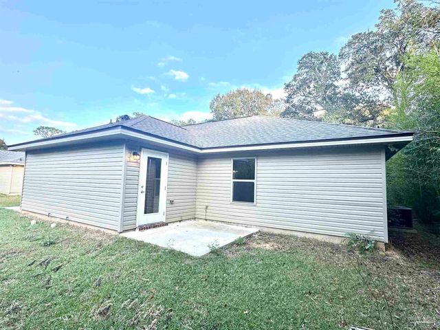 7797 Ira Dr A, Pensacola, FL 32514