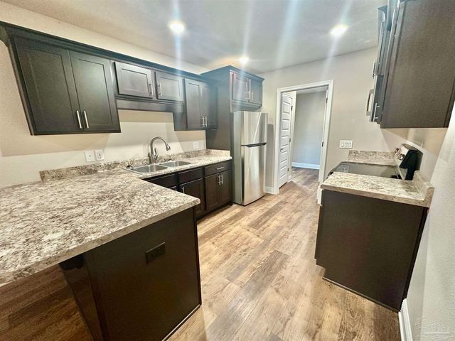 7797 Ira Dr A, Pensacola, FL 32514