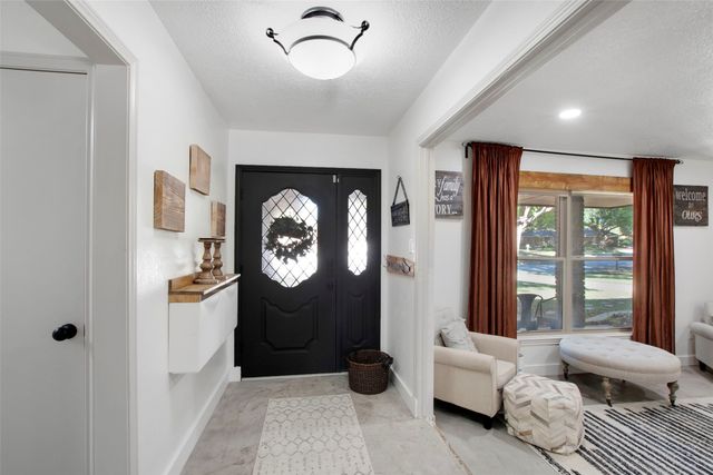 4209 Capilla Street, Fort Worth, TX 76133