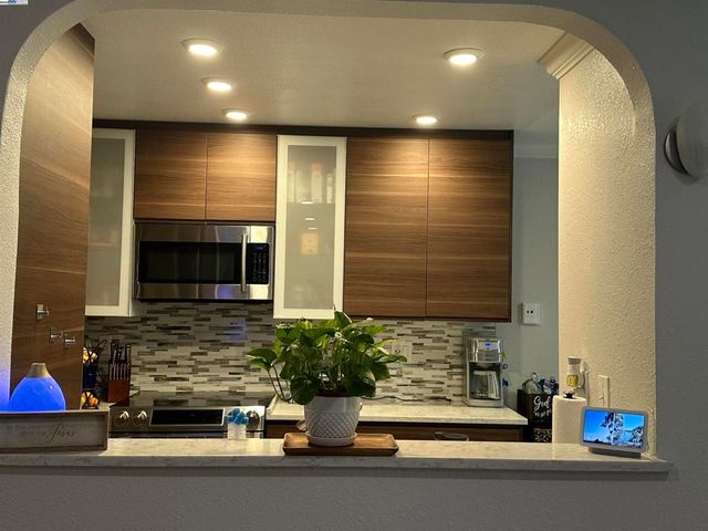 21109 Gary Dr 120, Hayward, CA 94546