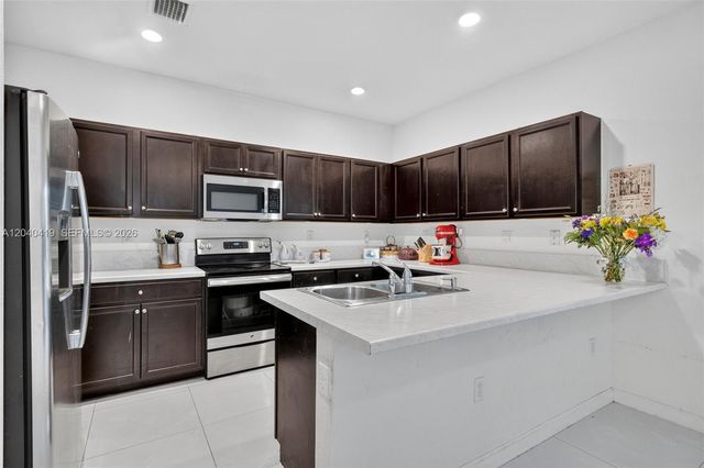 11418 SW 250th St, Homestead, FL 33032