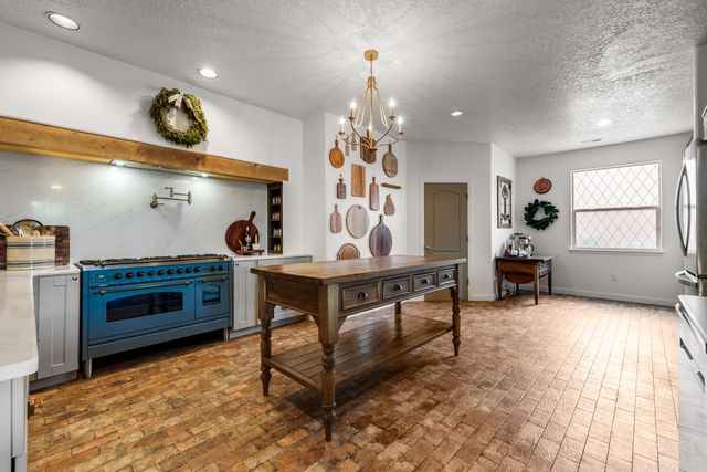 1508 Conejos Drive SE, Rio Rancho, NM 87124