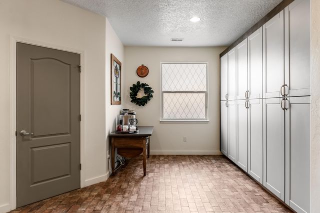 1508 Conejos Drive SE, Rio Rancho, NM 87124