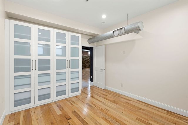 143 Burrill St 102, Swampscott, MA 01907