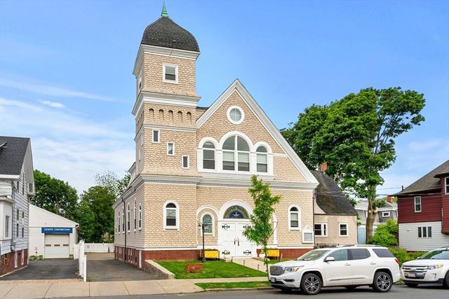 143 Burrill St 102, Swampscott, MA 01907