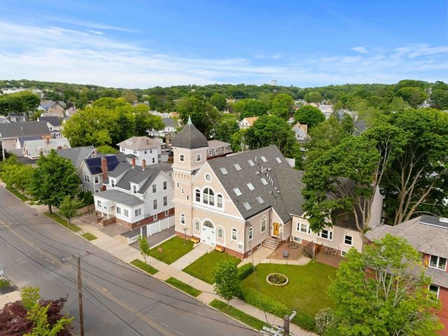 143 Burrill St 102, Swampscott, MA 01907