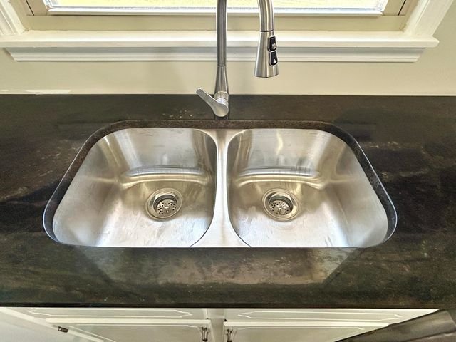 138 Country Hill Drive, Somerset, KY 42503