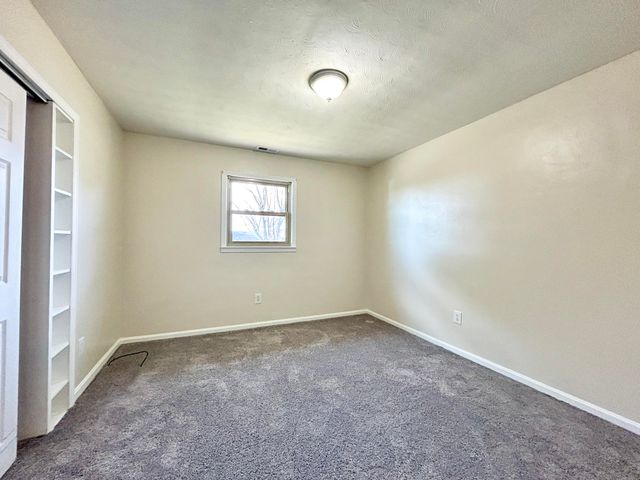 138 Country Hill Drive, Somerset, KY 42503