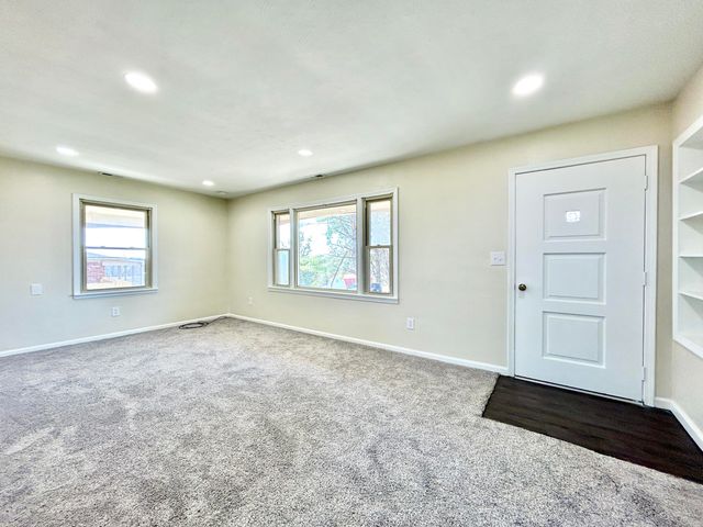 138 Country Hill Drive, Somerset, KY 42503