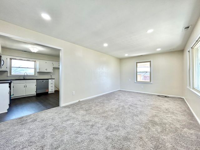 138 Country Hill Drive, Somerset, KY 42503