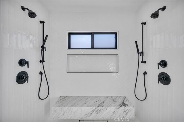 966 Rosecrans Avenue, Manhattan Beach, CA 90266