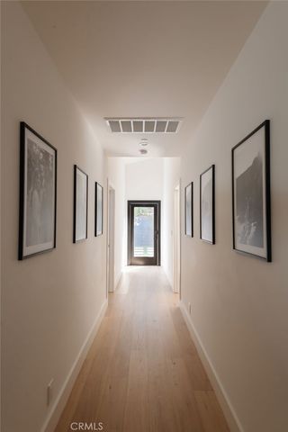 966 Rosecrans Avenue, Manhattan Beach, CA 90266