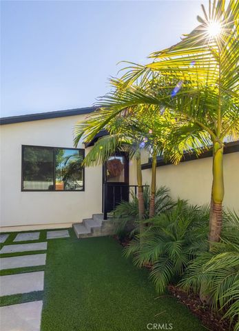 966 Rosecrans Avenue, Manhattan Beach, CA 90266