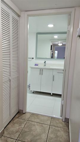 8005 Lake Dr 201, Doral, FL 33166