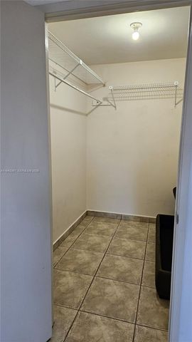 8005 Lake Dr 201, Doral, FL 33166