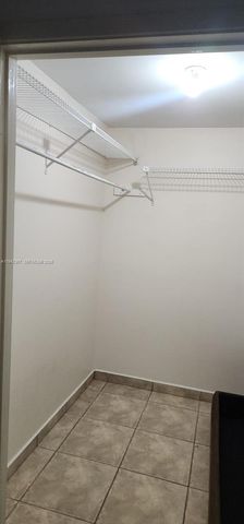 8005 Lake Dr 201, Doral, FL 33166