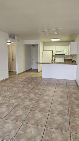 8005 Lake Dr 201, Doral, FL 33166