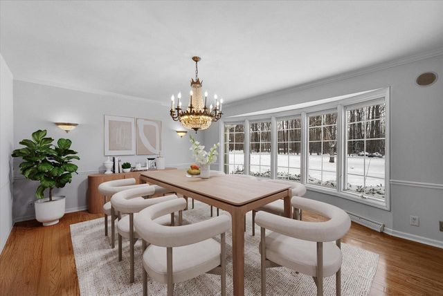 8704 W Bonniwell ROAD, Mequon, WI 53097