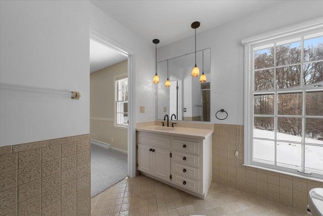 8704 W Bonniwell ROAD, Mequon, WI 53097