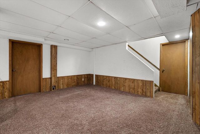 8704 W Bonniwell ROAD, Mequon, WI 53097